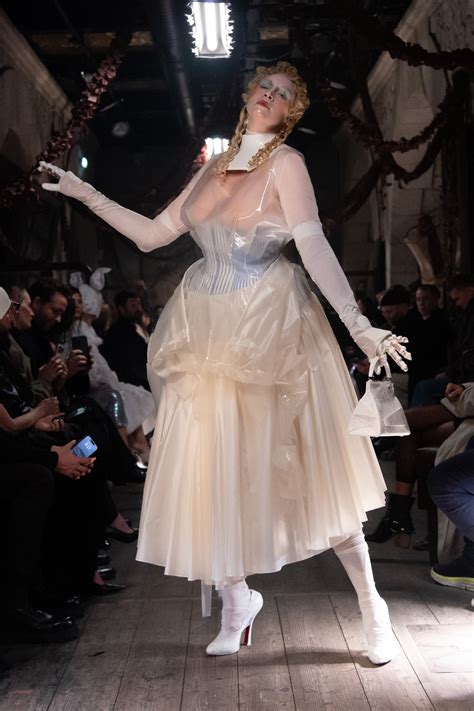 mr galliano fashion news